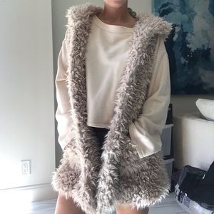 Shop Hope’s Faux Fur Hooded Vest - S - Cream